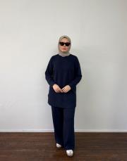 koyu lacivert triko bol formlu takım