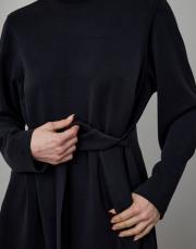 siyah modal kuşak detaylı takım 4