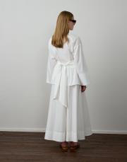 beyaz pamuklu aksesuarlı takım 3