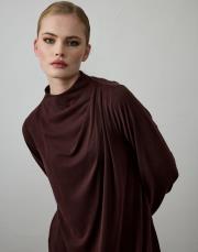 kahverengi modal karışımlı omuz detaylı takım 4