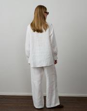 beyaz %100 keten dikiş detaylı gömlek 3