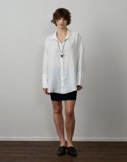 beyaz %100 keten seyyar kemerli gömlek